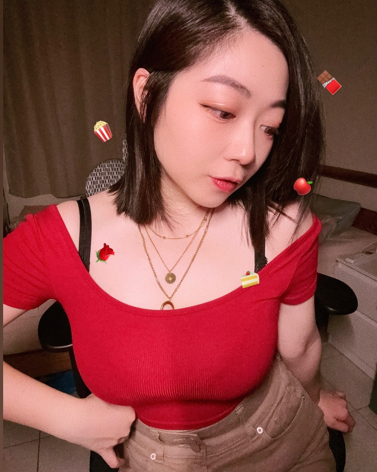 深V乳溝「Sophie」胸前長輩 完美弧度好誘人 (17P)